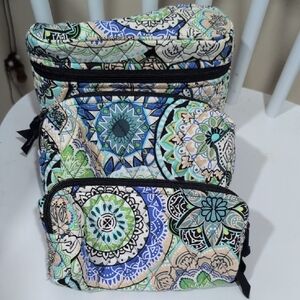 NWOT Vera Bradley Blue and Green Patterned Cosmetic Bag Set